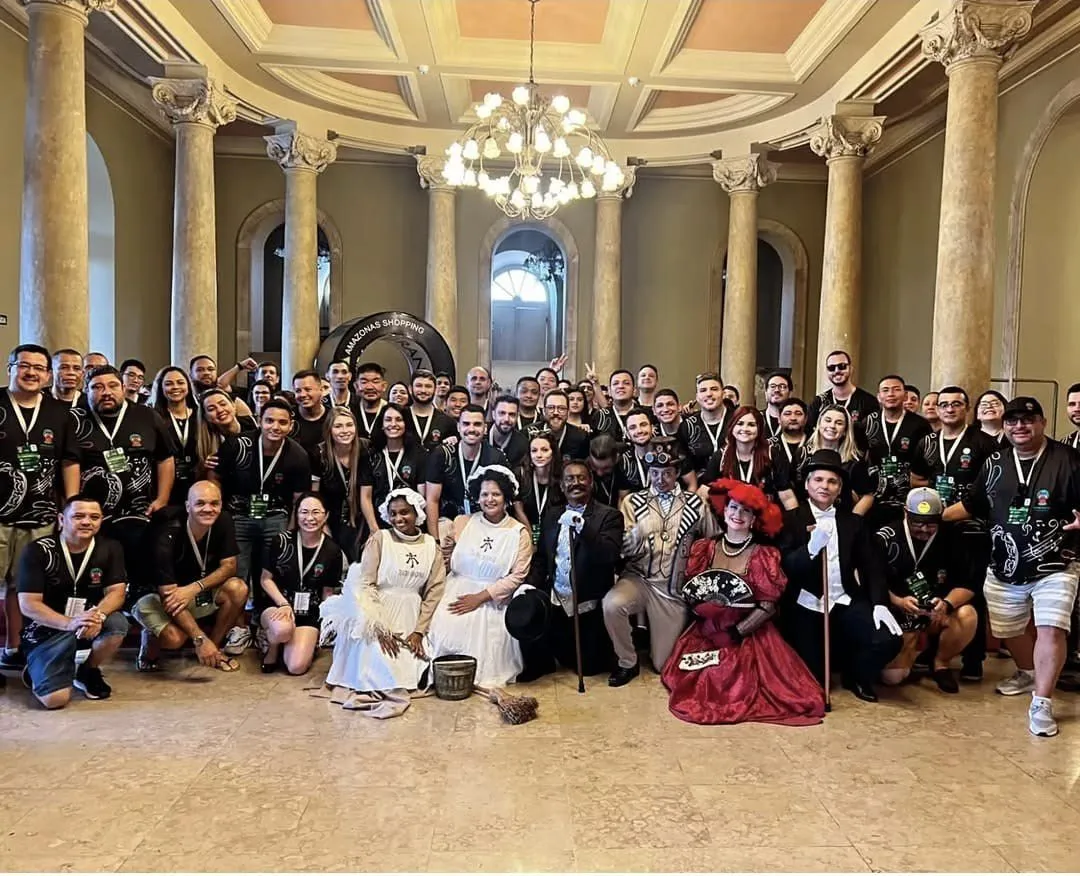 ‘Belle Époque’: Visita teatralizada no Teatro Amazonas convida o público a uma viagem no tempo